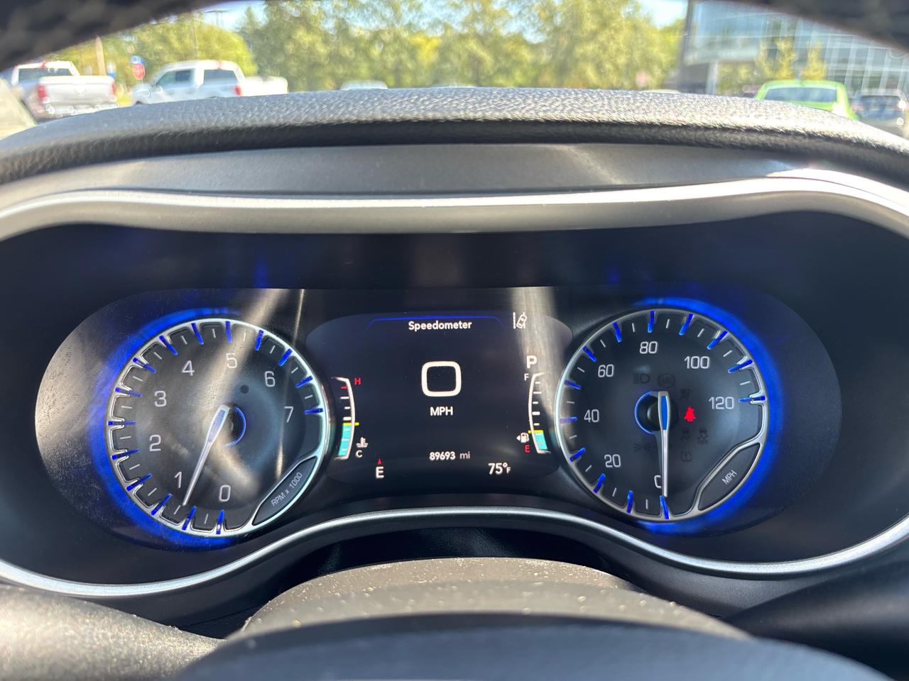 Chrysler Pacifica Touring L FWD 2022