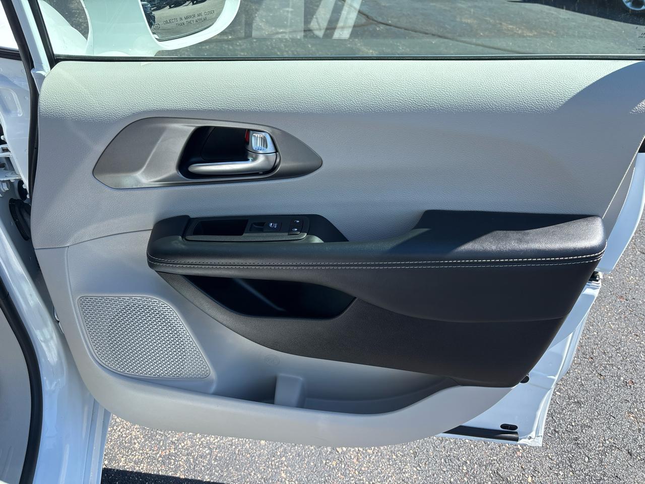 Chrysler Pacifica Touring L FWD 2022