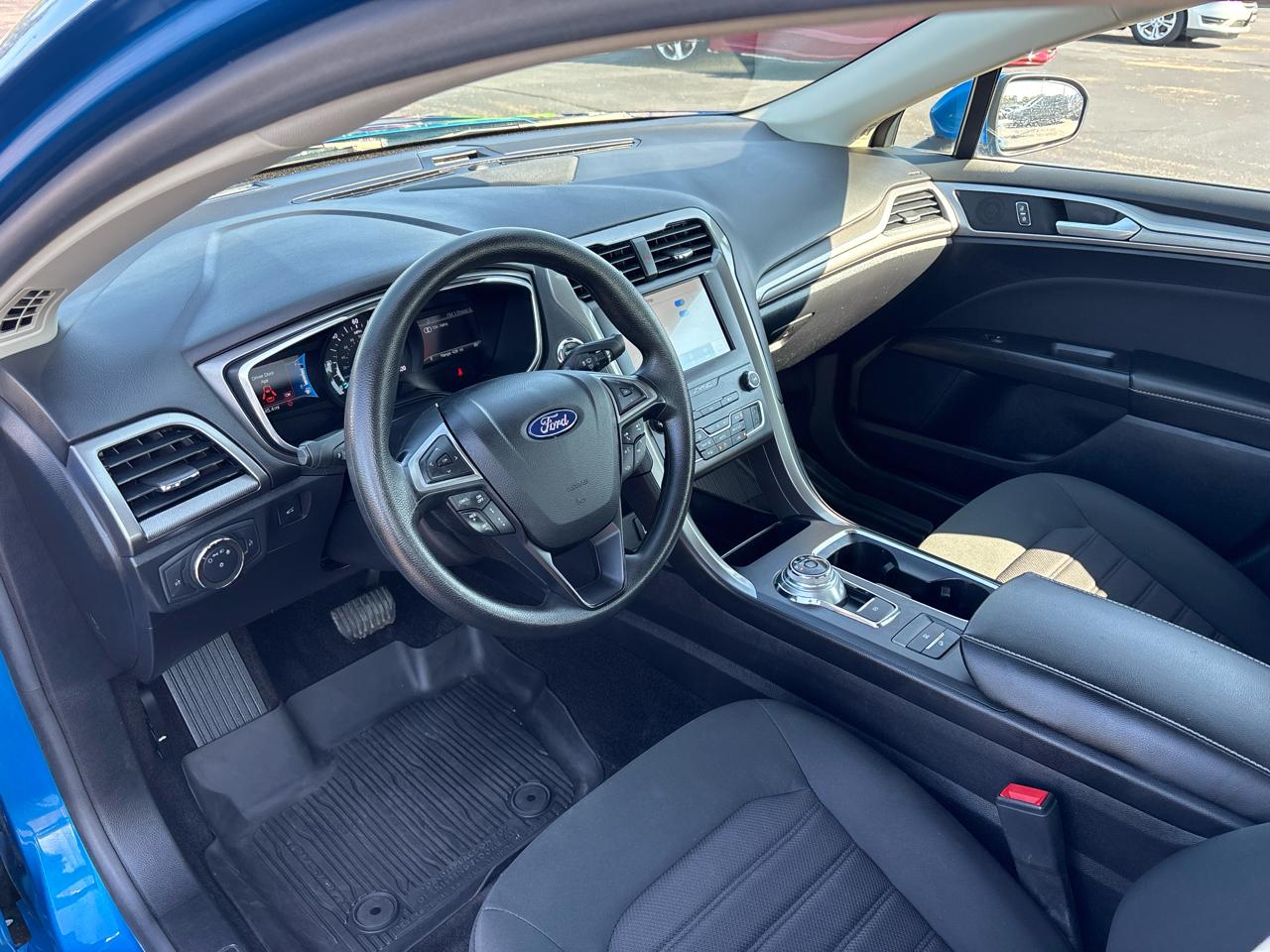 Ford Fusion Hybrid SE FWD 2020