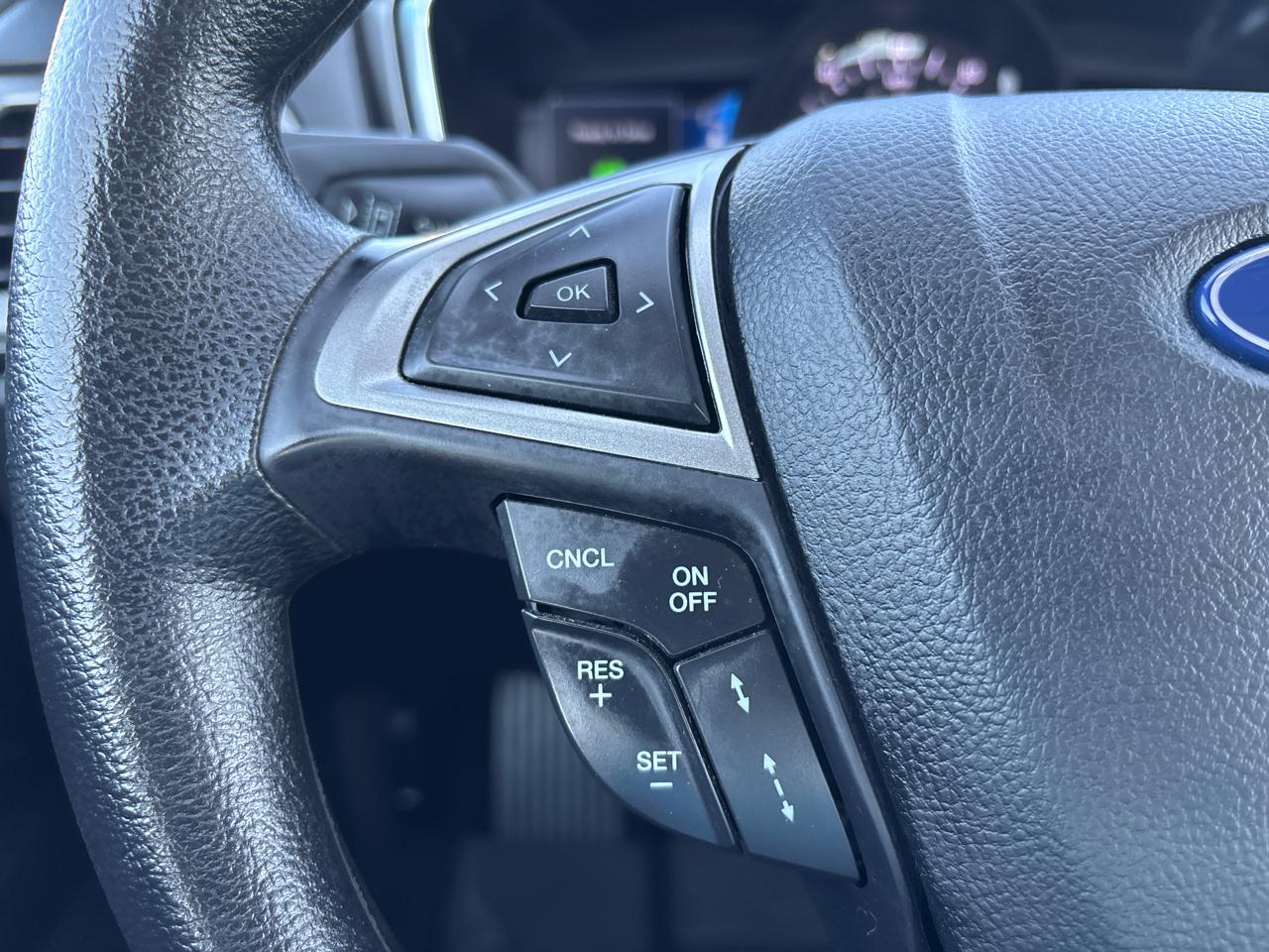 Ford Fusion Hybrid SE FWD 2020