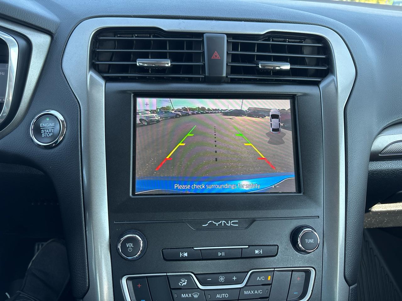 Ford Fusion Hybrid SE FWD 2020