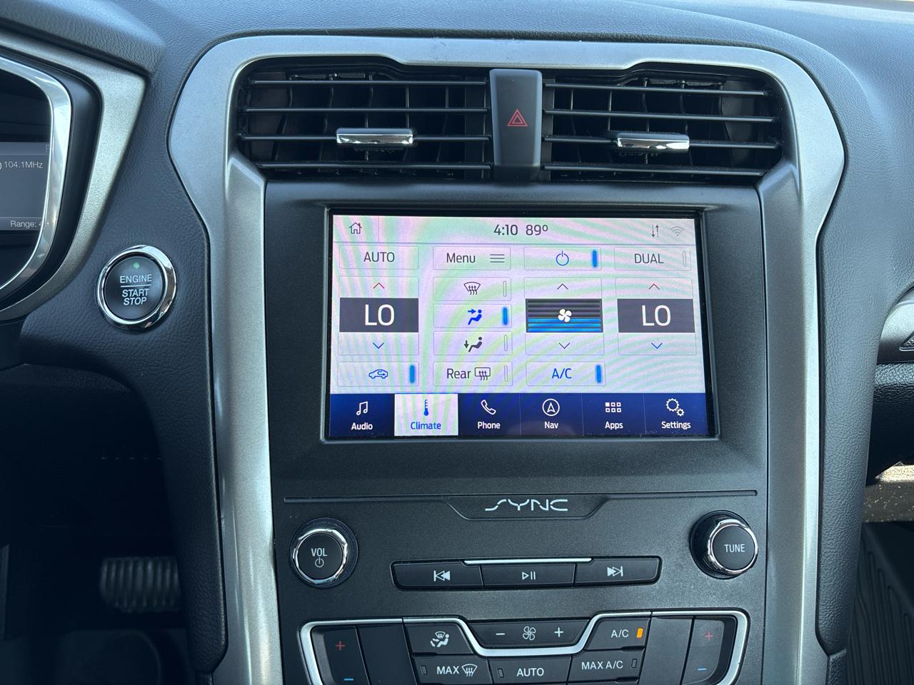 Ford Fusion Hybrid SE FWD 2020