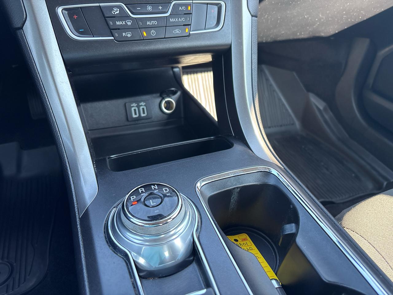 Ford Fusion Hybrid SE FWD 2020