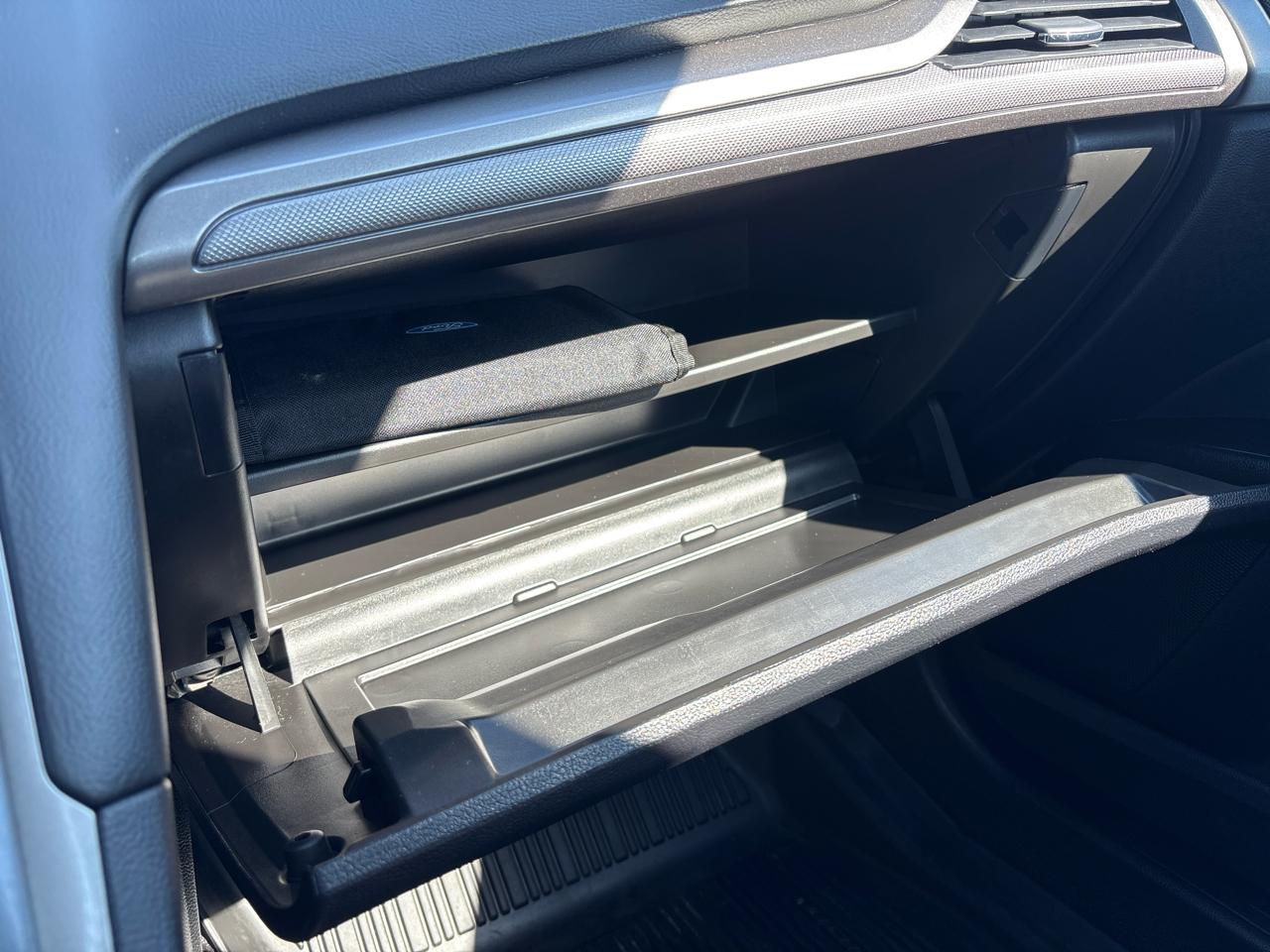 Ford Fusion Hybrid SE FWD 2020