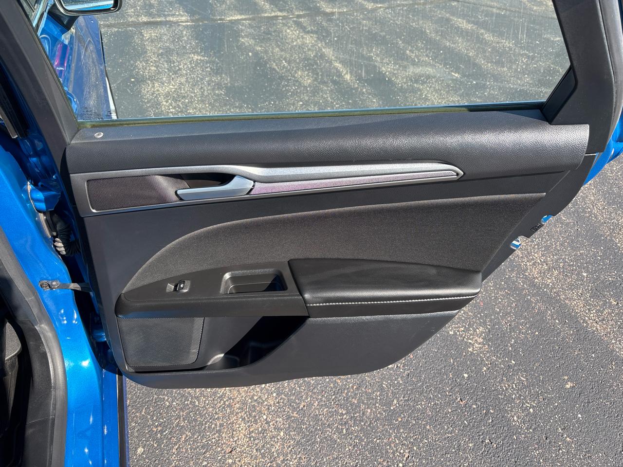 Ford Fusion Hybrid SE FWD 2020