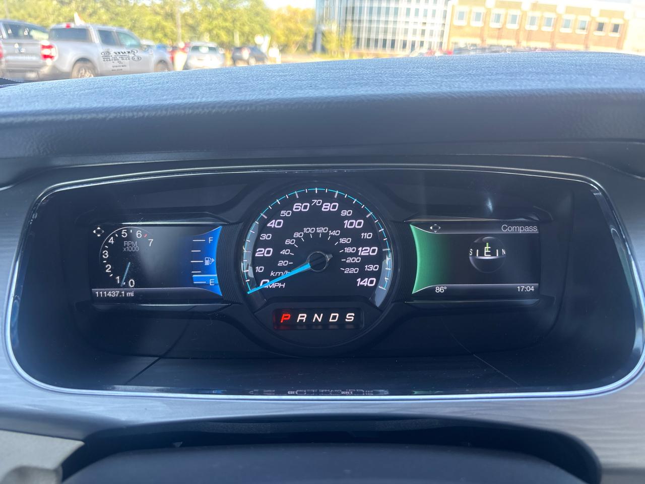 Ford Taurus 4dr Sdn SEL AWD 2015