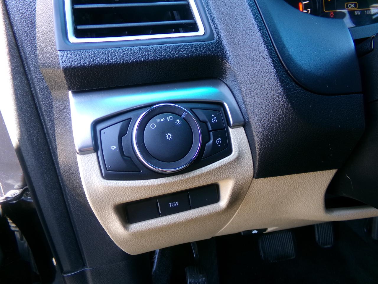 Ford Explorer Base 4WD 2017