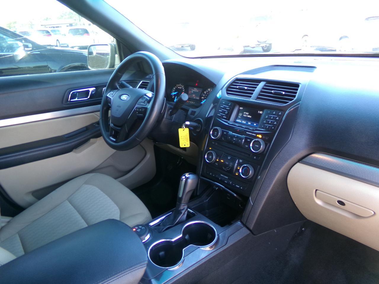 Ford Explorer Base 4WD 2017