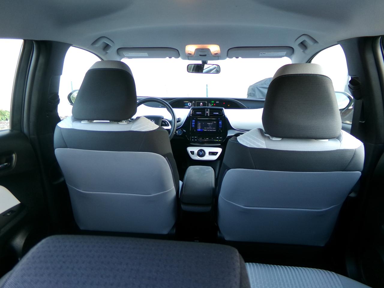 Toyota Prius 5dr HB Two (Natl) 2016