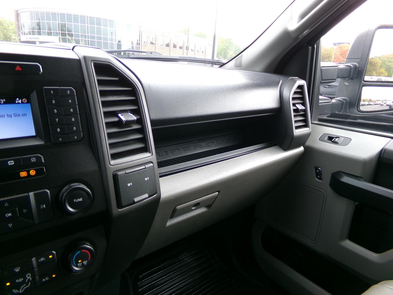 Ford F-250 SD XL Crew Cab Long Bed 4WD 2022