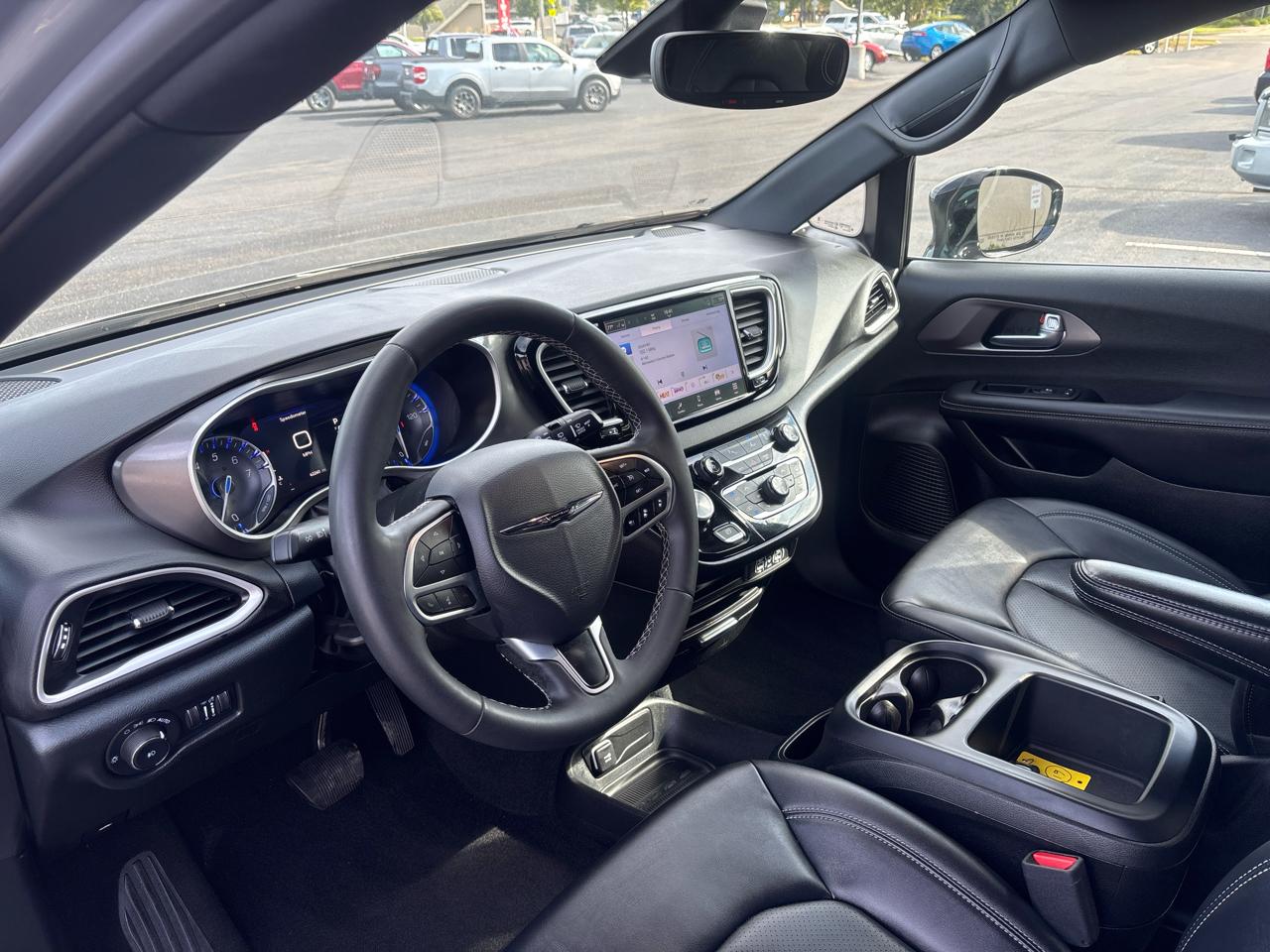 Chrysler Pacifica Select FWD 2025