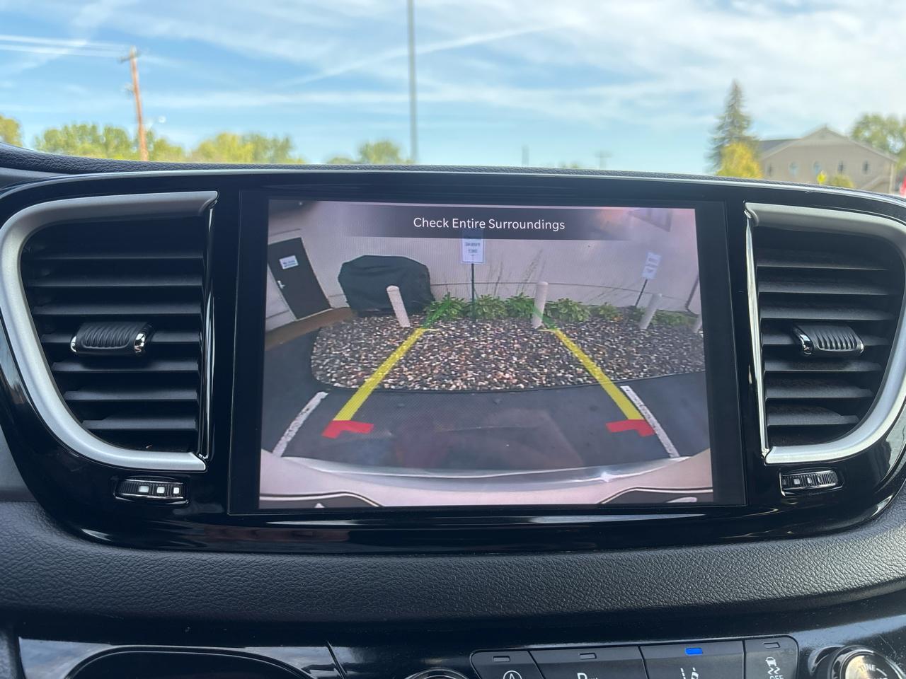 Chrysler Pacifica Select FWD 2025