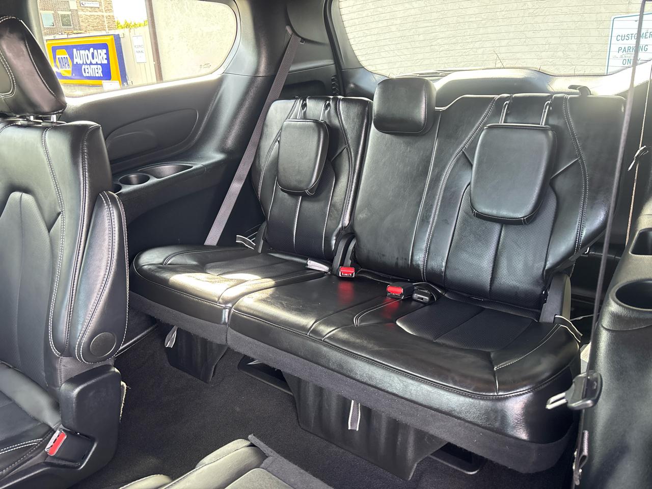 Chrysler Pacifica Select FWD 2025