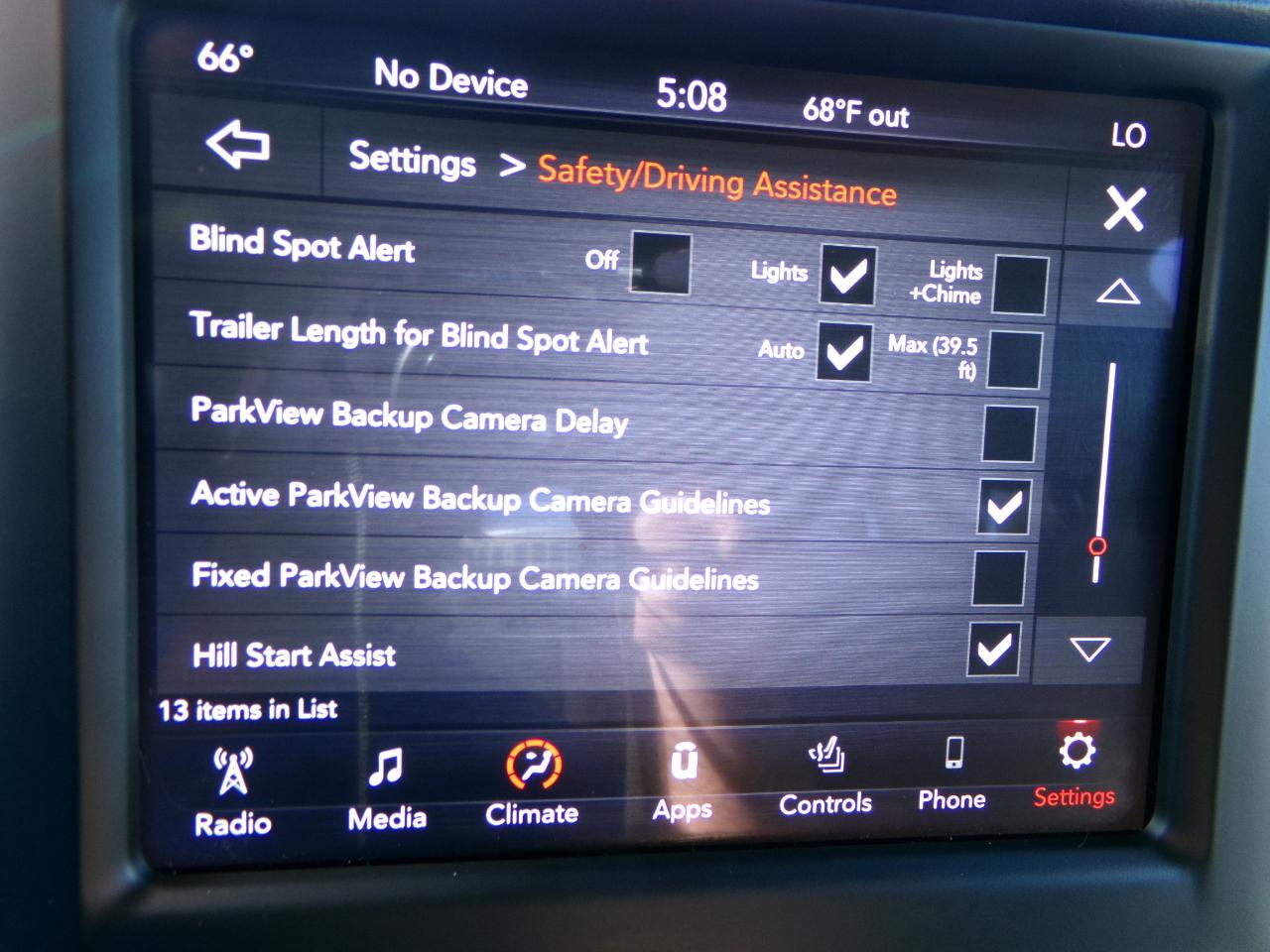 RAM 1500 Big Horn 4x4 Crew Cab 5'7" Box 2021