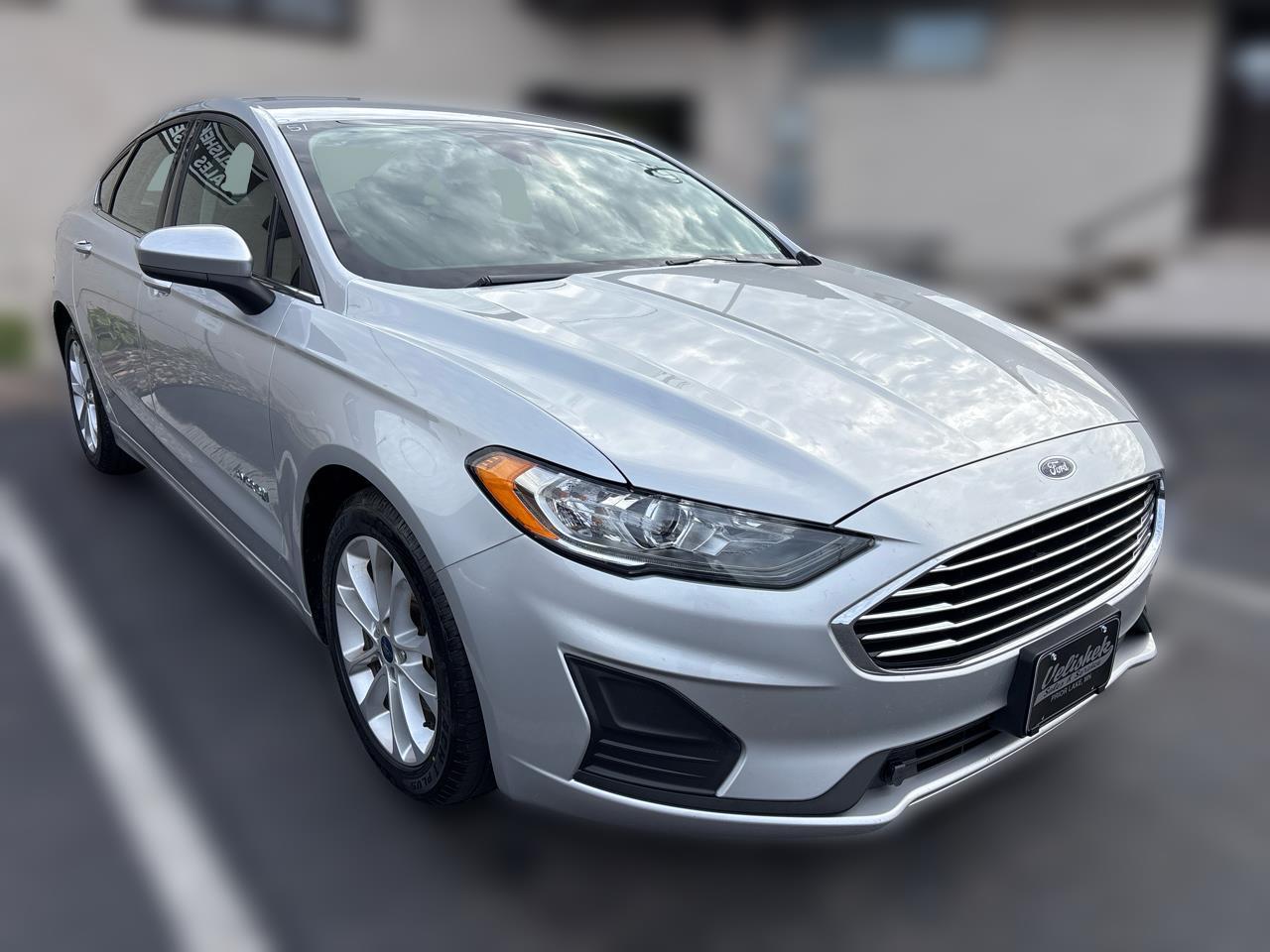 Ford Fusion Hybrid SE FWD 2019