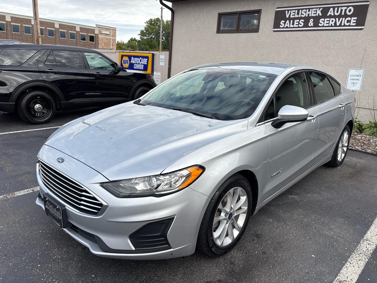 Ford Fusion Hybrid SE FWD 2019