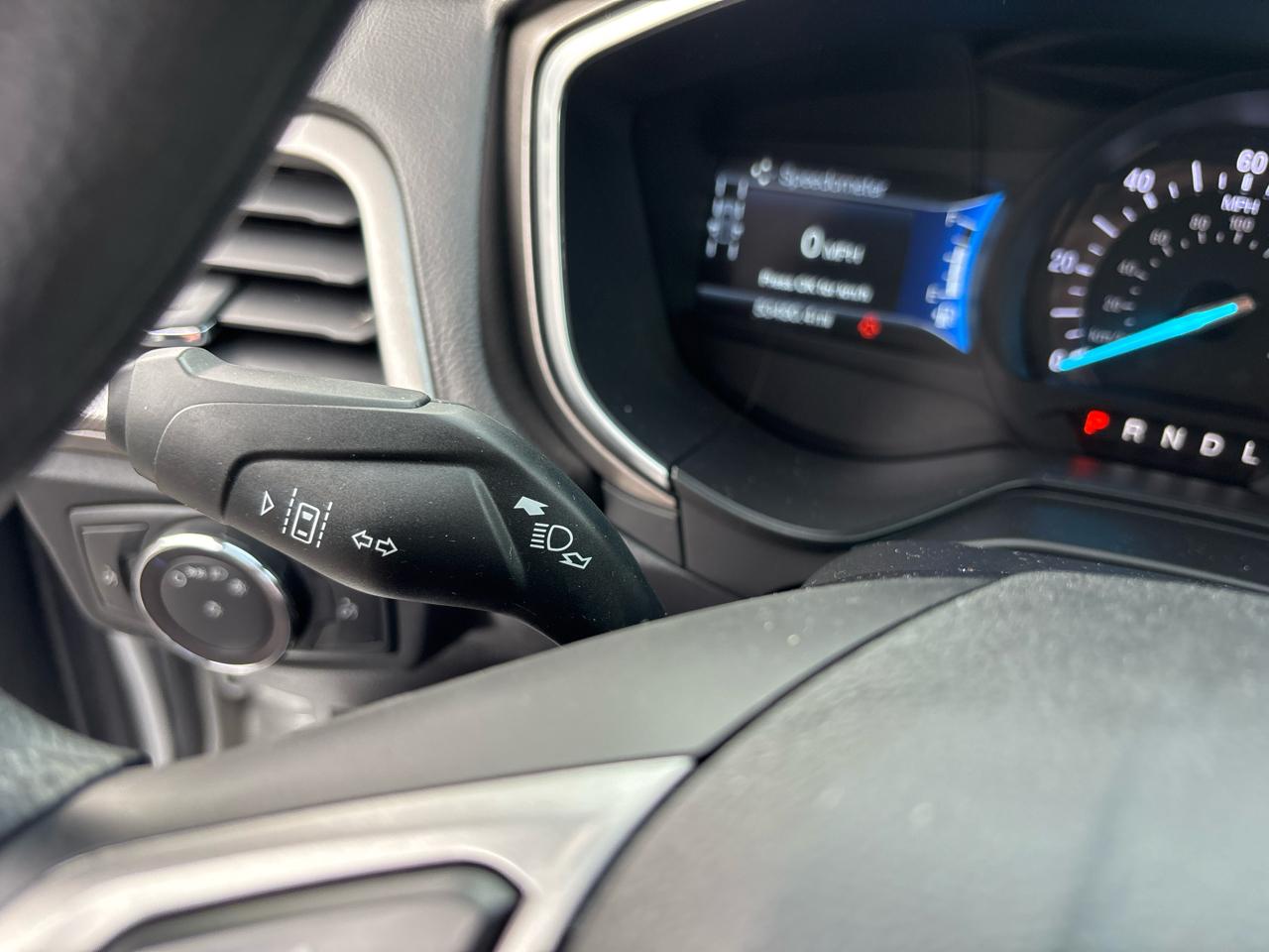 Ford Fusion Hybrid SE FWD 2019