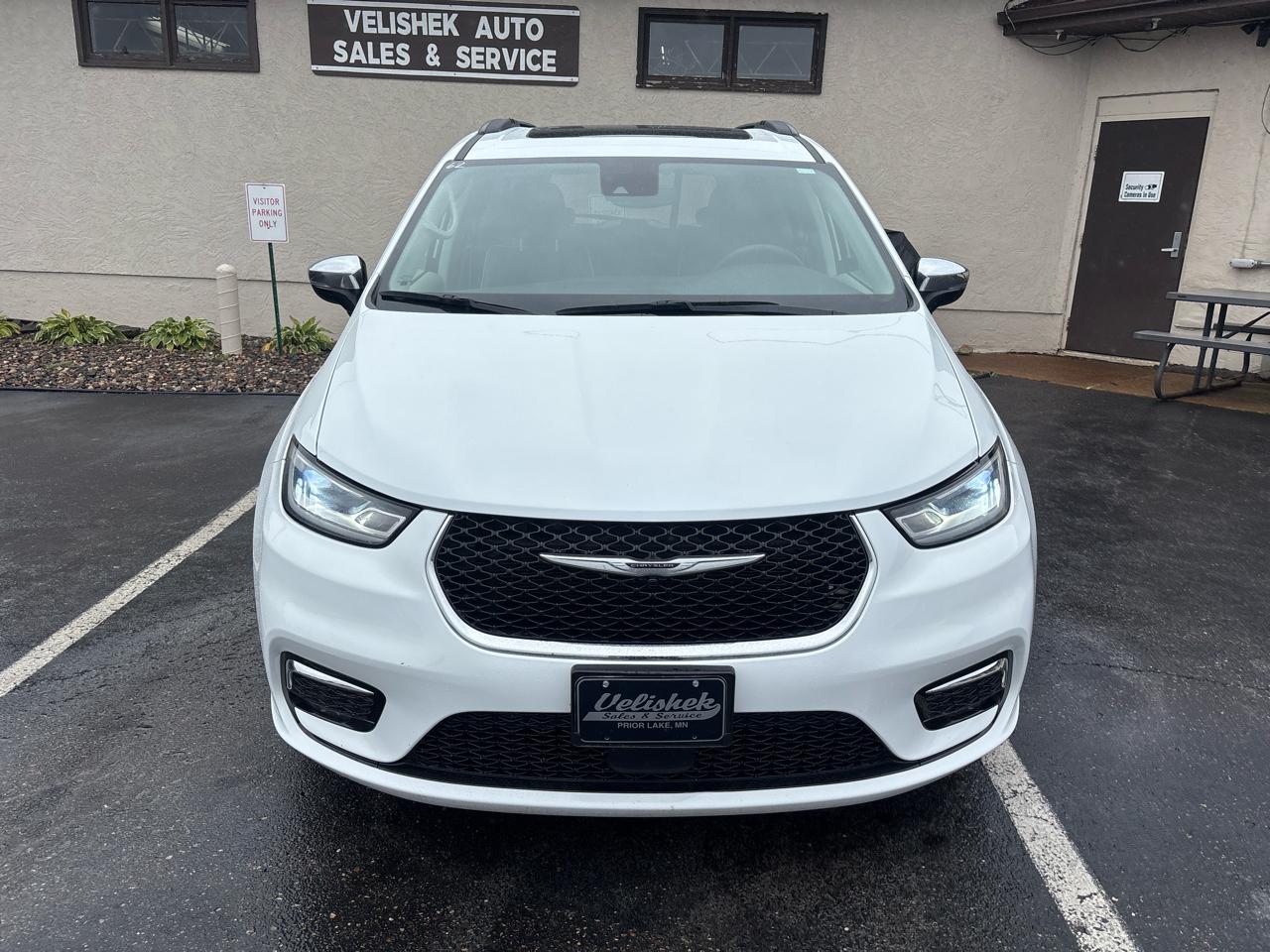 Chrysler Pacifica Limited FWD 2023