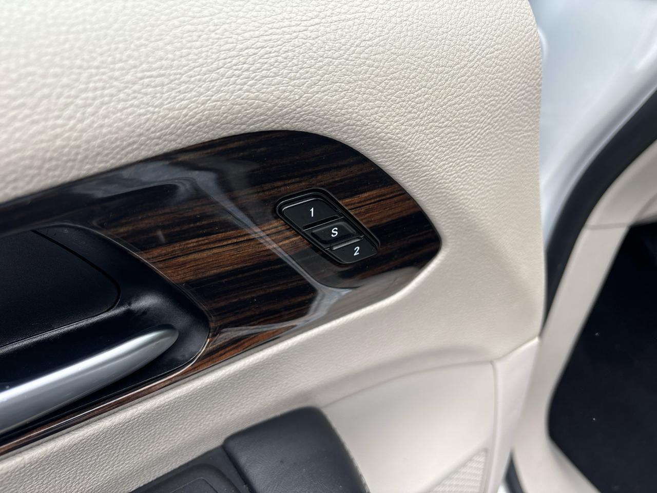Chrysler Pacifica Limited FWD 2023