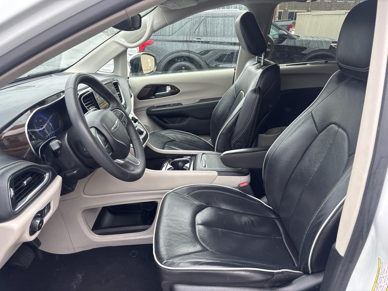 Chrysler Pacifica Limited FWD 2023