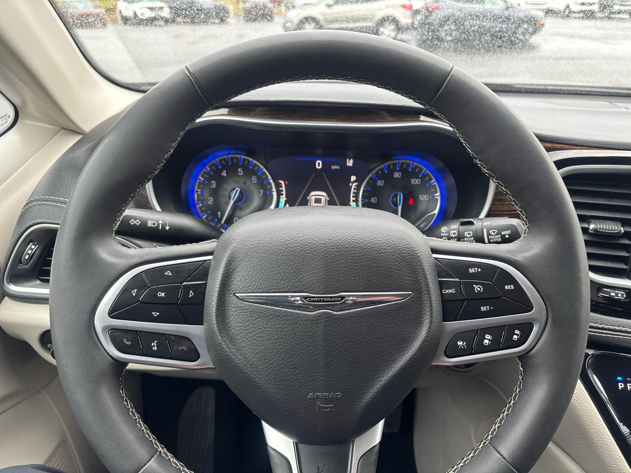 Chrysler Pacifica Limited FWD 2023