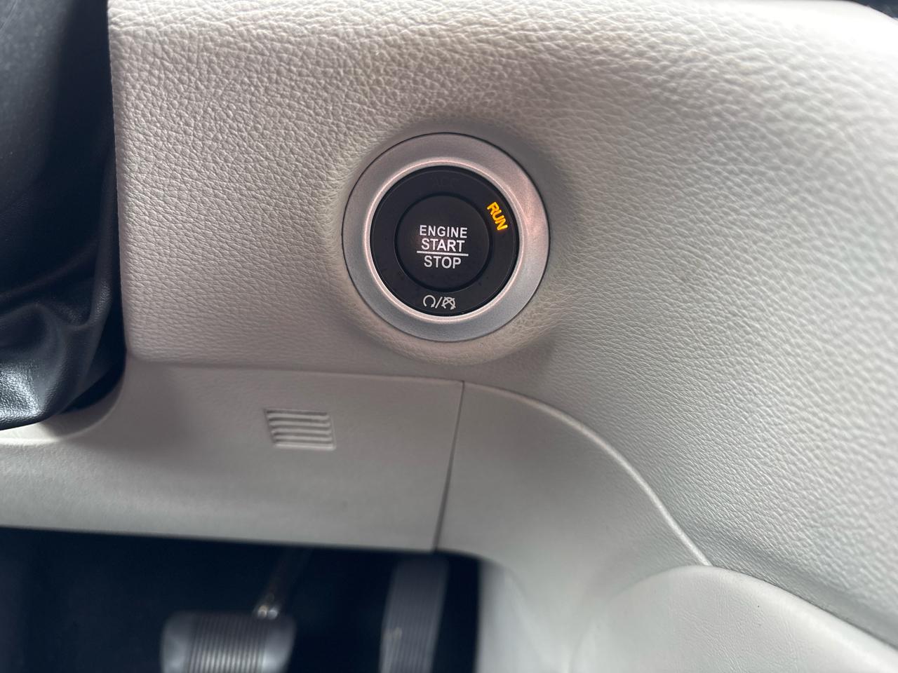Chrysler Pacifica Limited FWD 2023