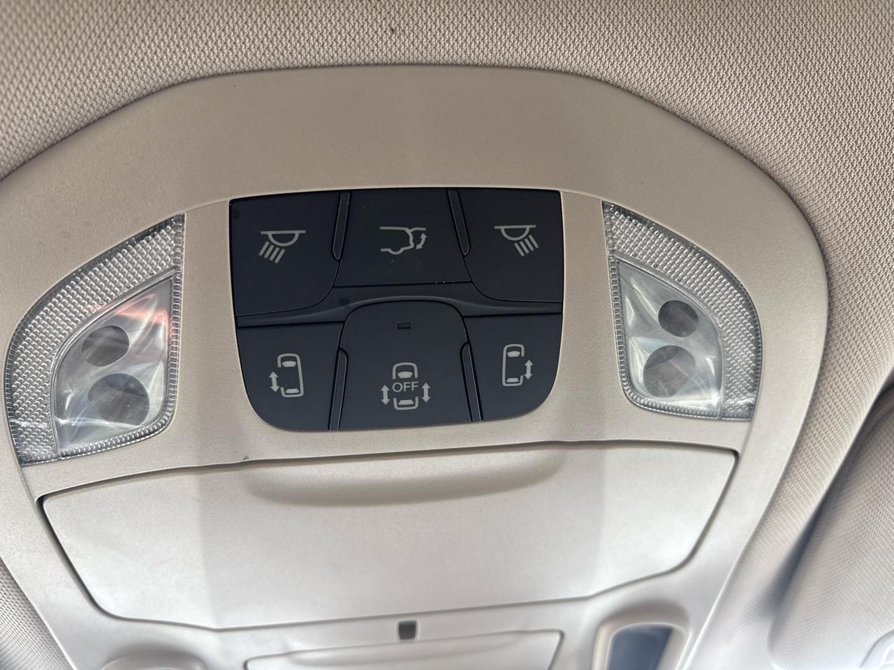 Chrysler Pacifica Limited FWD 2023