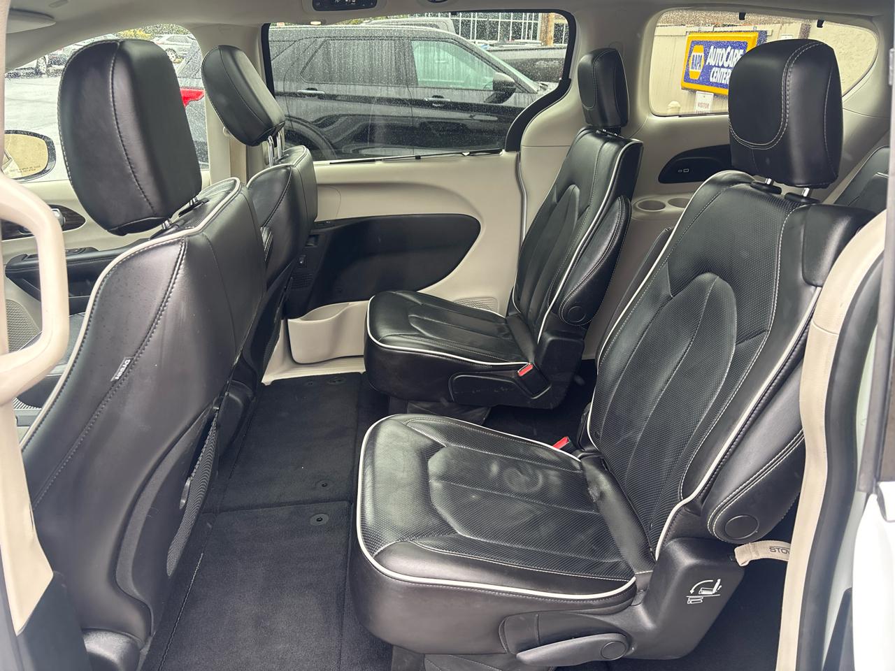 Chrysler Pacifica Limited FWD 2023