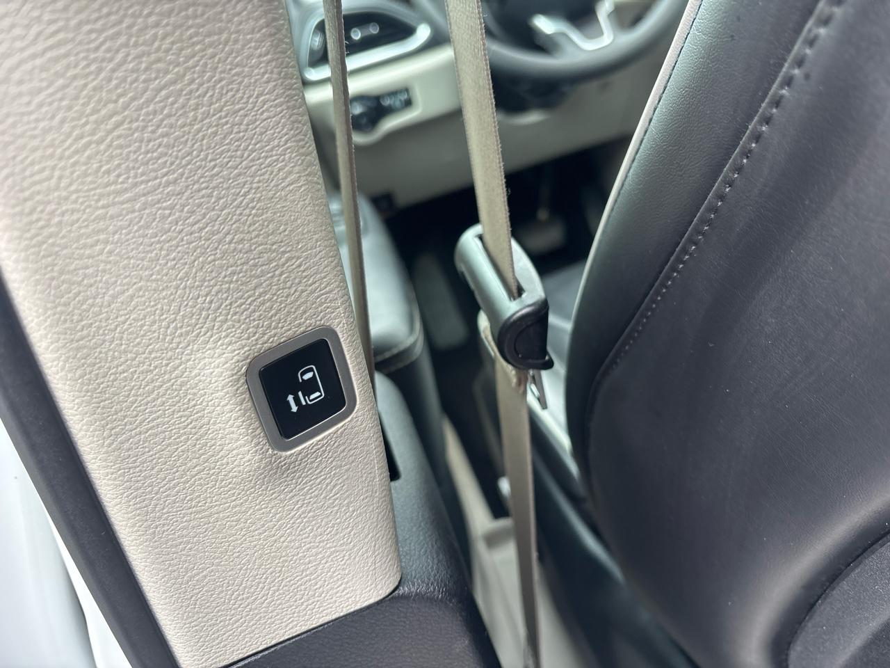 Chrysler Pacifica Limited FWD 2023