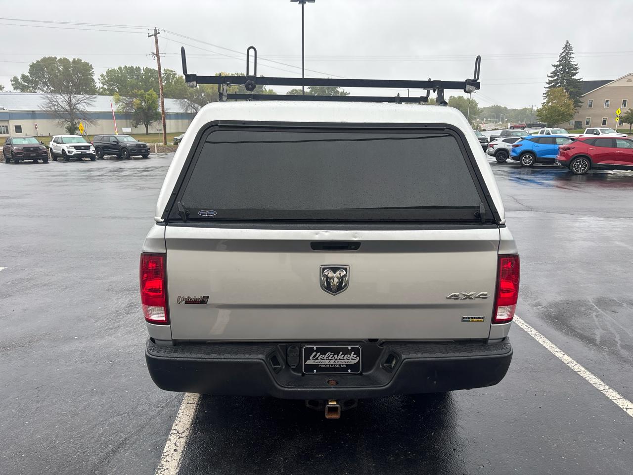 RAM 1500 Tradesman 4x4 Regular Cab 8' Box 2017