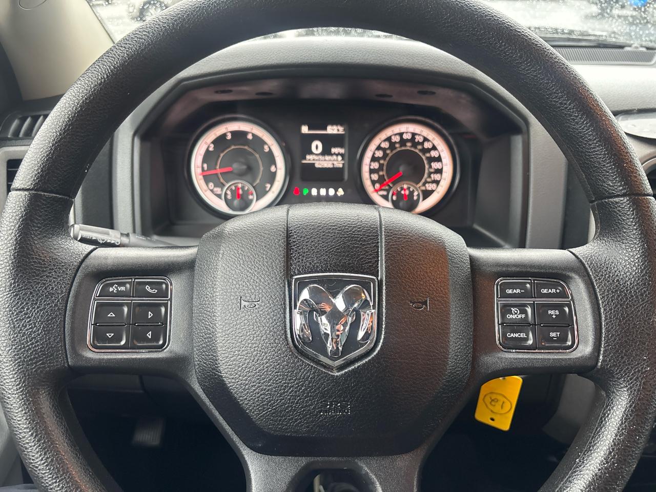 RAM 1500 Tradesman 4x4 Regular Cab 8' Box 2017