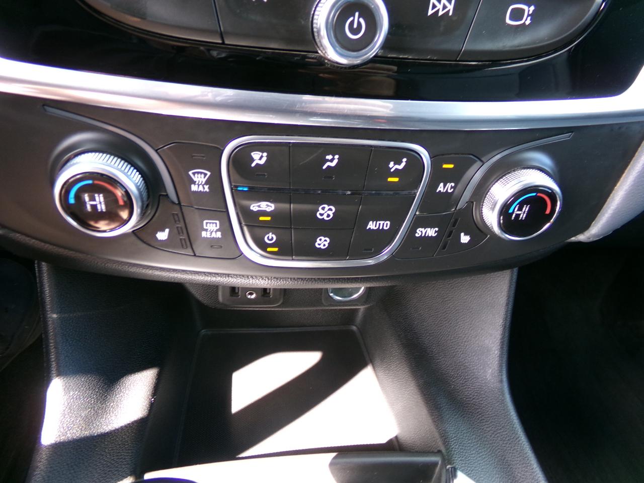 Chevrolet Traverse AWD 4dr LT Leather 2020