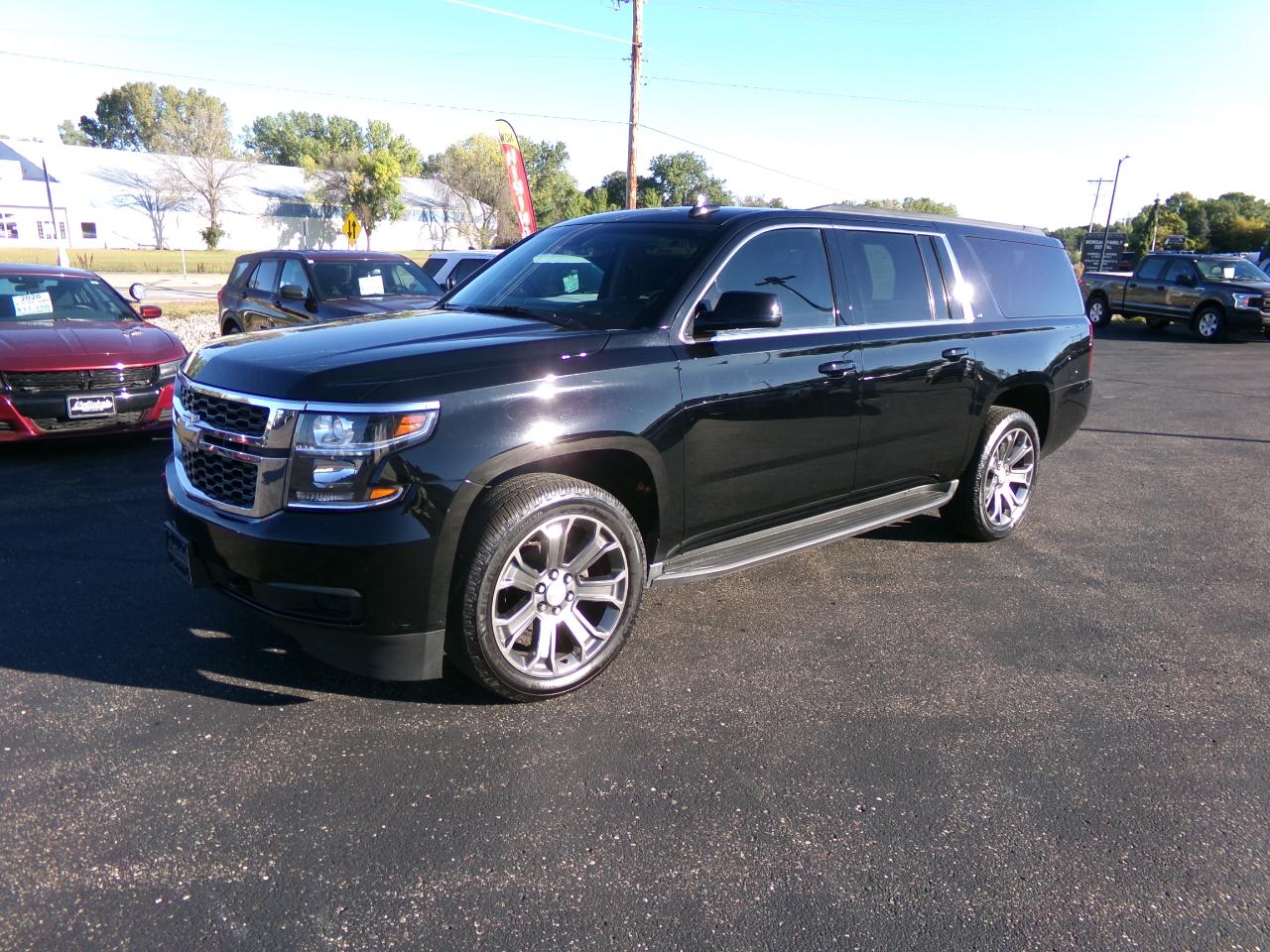 Chevrolet Suburban 4WD 4dr LT 2015
