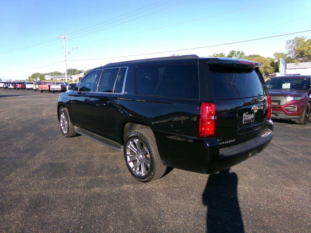 Chevrolet Suburban 4WD 4dr LT 2015