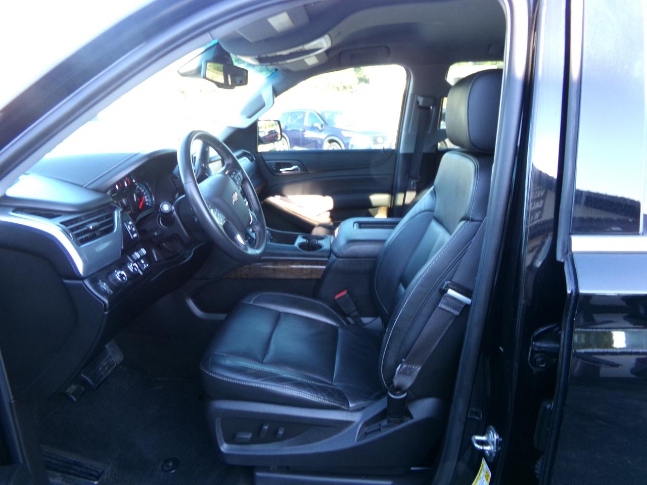 Chevrolet Suburban 4WD 4dr LT 2015