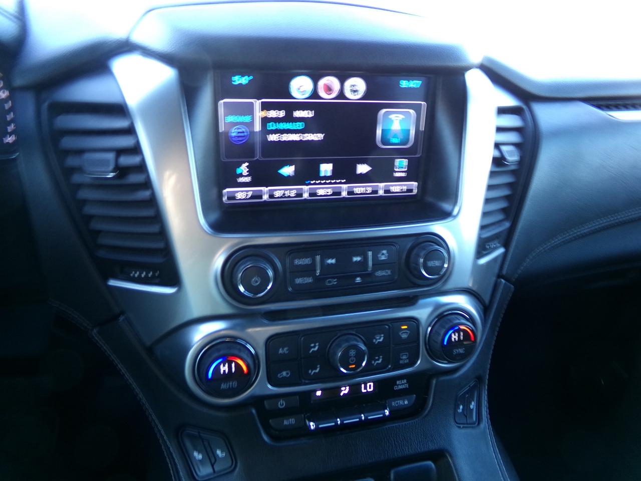 Chevrolet Suburban 4WD 4dr LT 2015