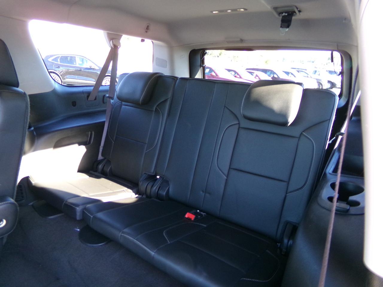 Chevrolet Suburban 4WD 4dr LT 2015