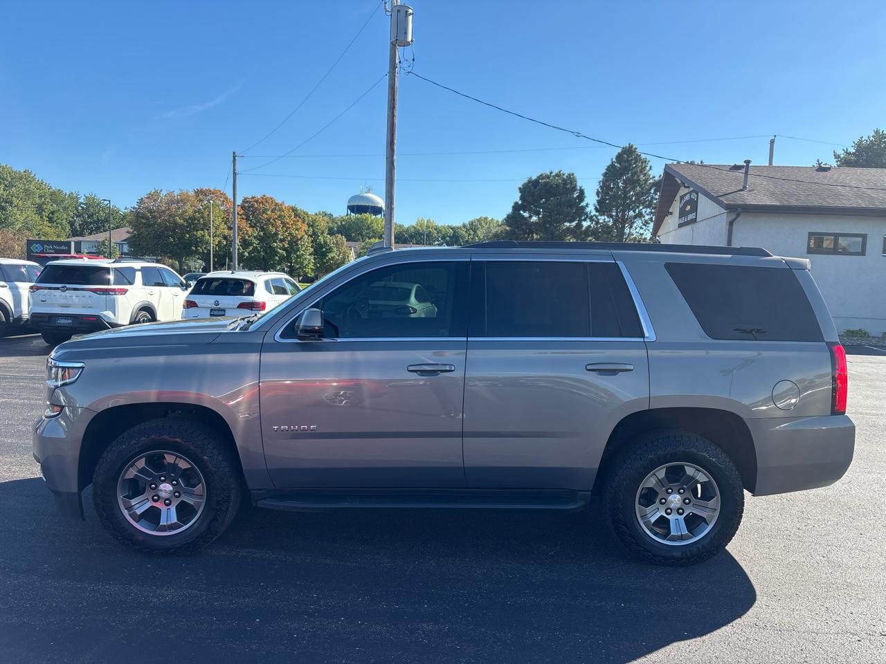 Chevrolet Tahoe 4WD 4dr LS 2019