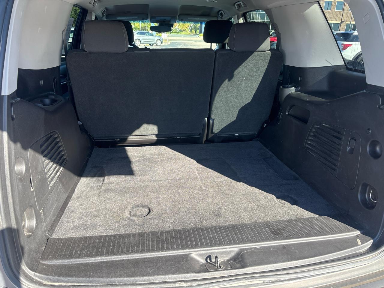 Chevrolet Tahoe 4WD 4dr LS 2019