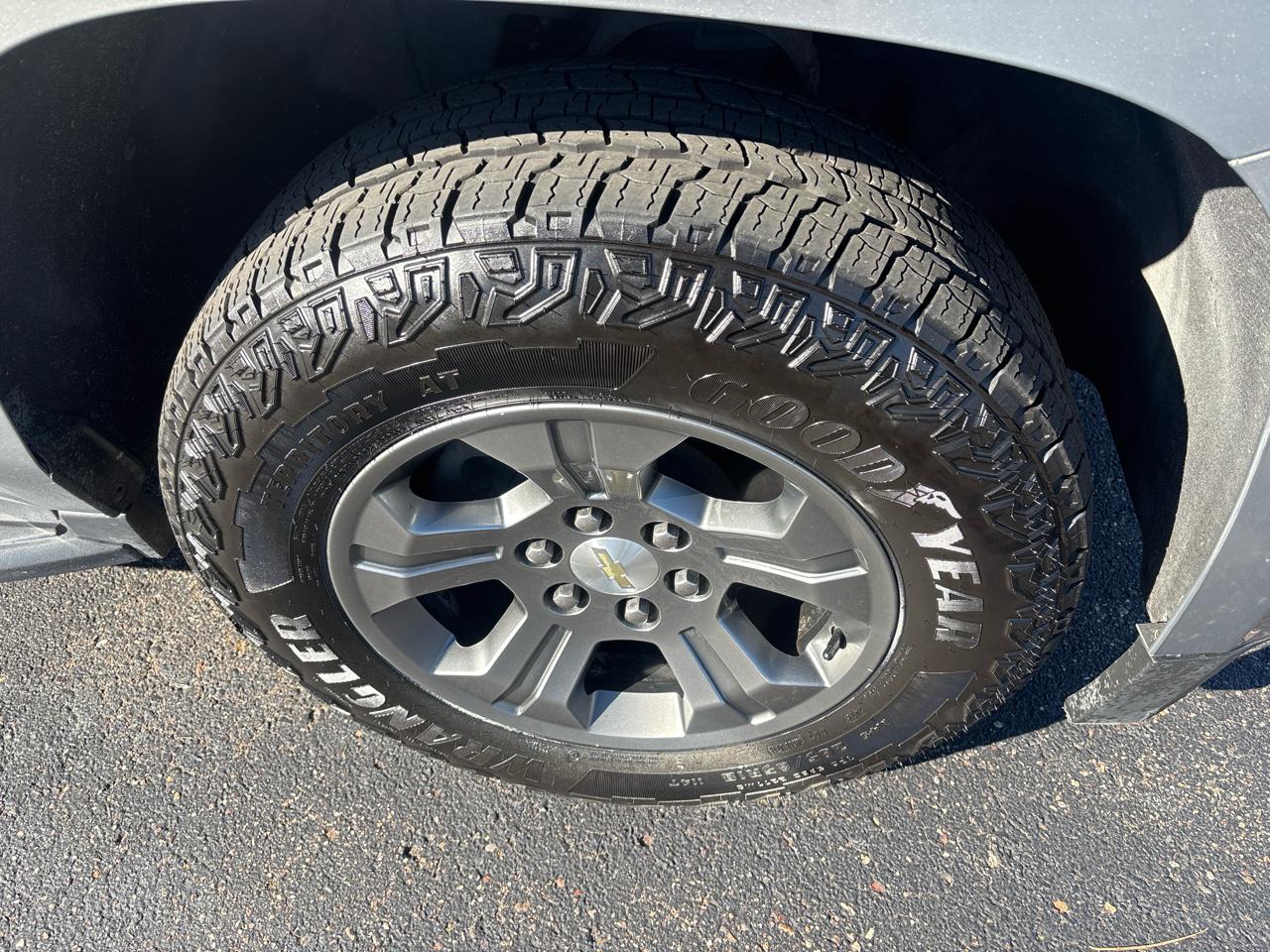 Chevrolet Tahoe 4WD 4dr LS 2019