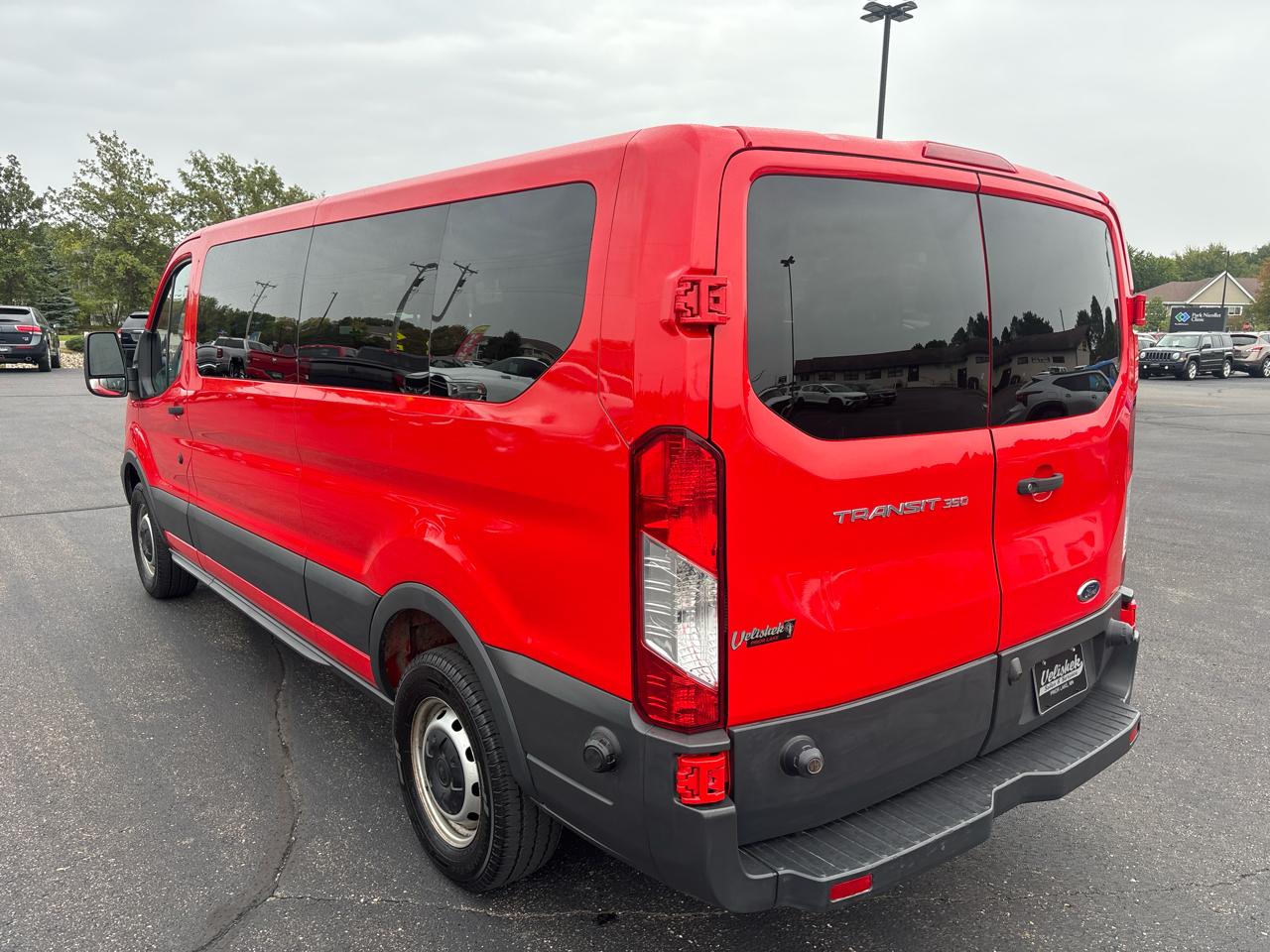 Ford Transit Passenger Wagon T-350 148" Low Roof XLT Swing-Out RH Dr 2018