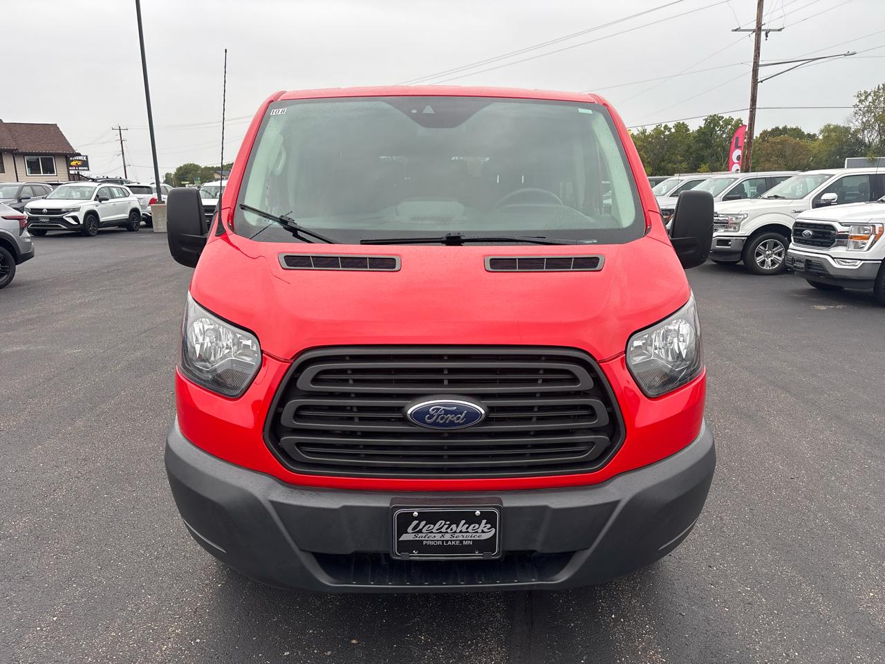 Ford Transit Passenger Wagon T-350 148" Low Roof XLT Swing-Out RH Dr 2018