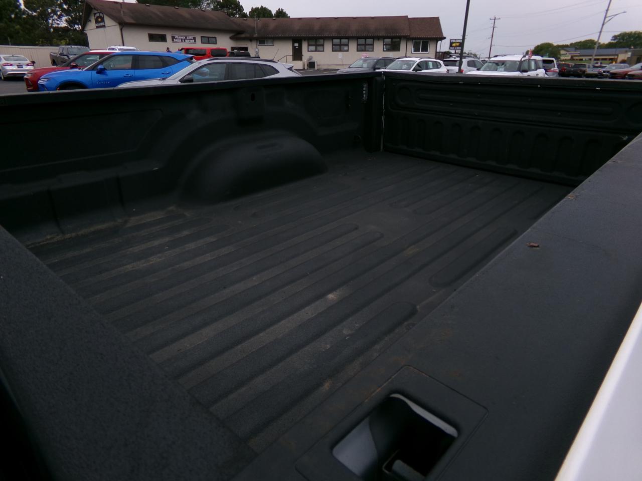 RAM 2500 Tradesman 4x4 Crew Cab 8' Box 2022
