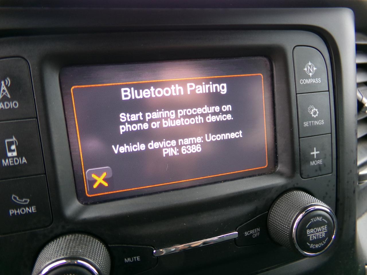 RAM 2500 Tradesman 4x4 Crew Cab 8' Box 2022
