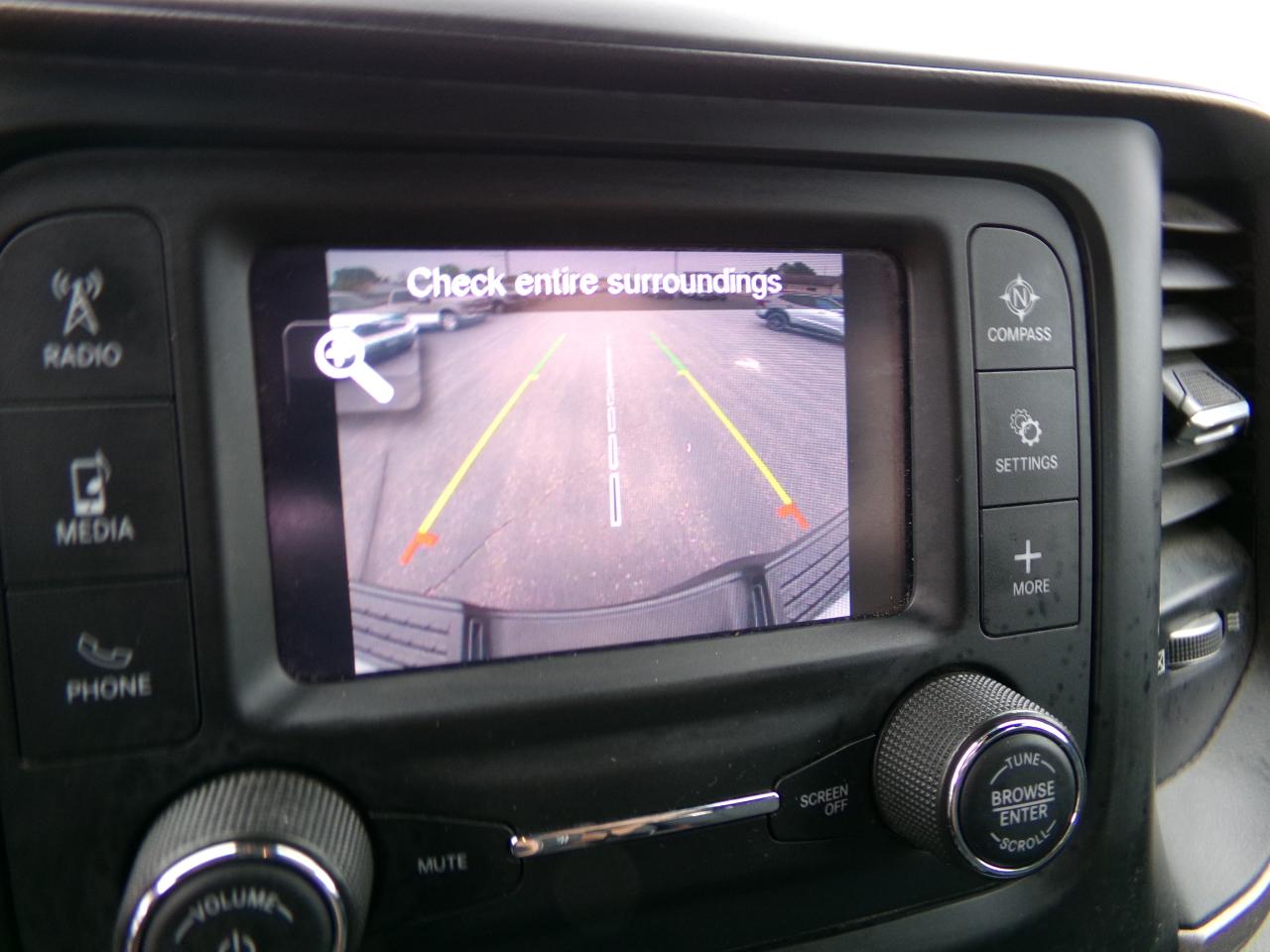 RAM 2500 Tradesman 4x4 Crew Cab 8' Box 2022