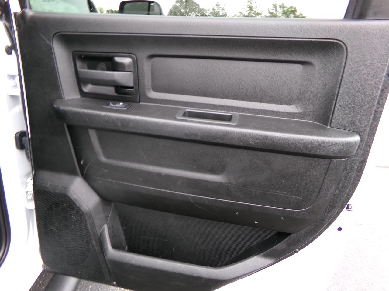 RAM 2500 Tradesman 4x4 Crew Cab 8' Box 2022