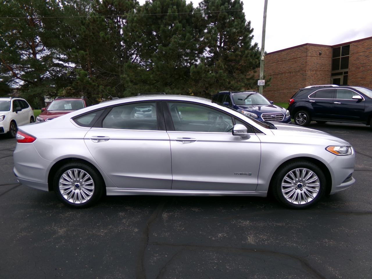 Ford Fusion 4dr Sdn SE Hybrid FWD 2014