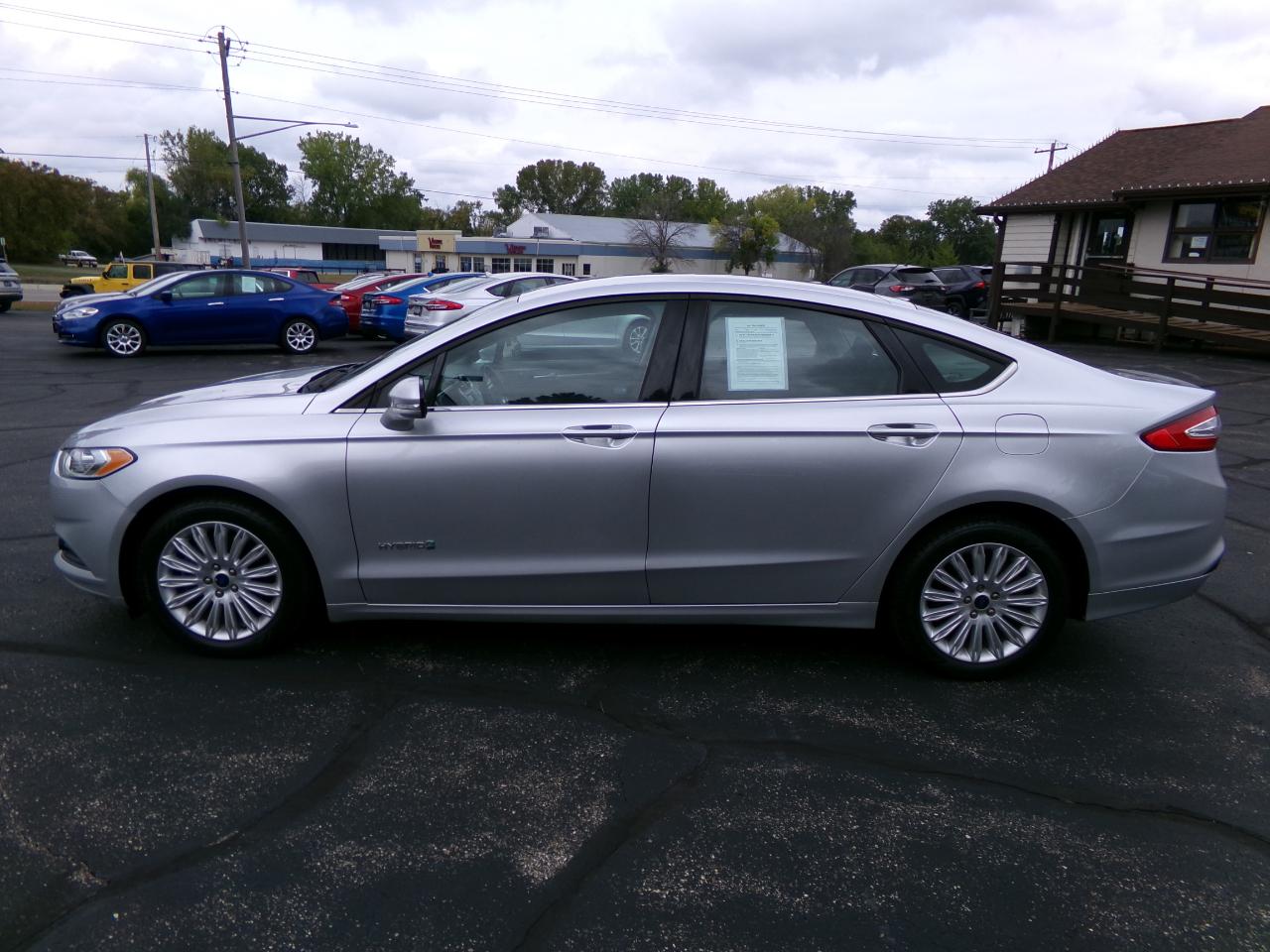 Ford Fusion 4dr Sdn SE Hybrid FWD 2014