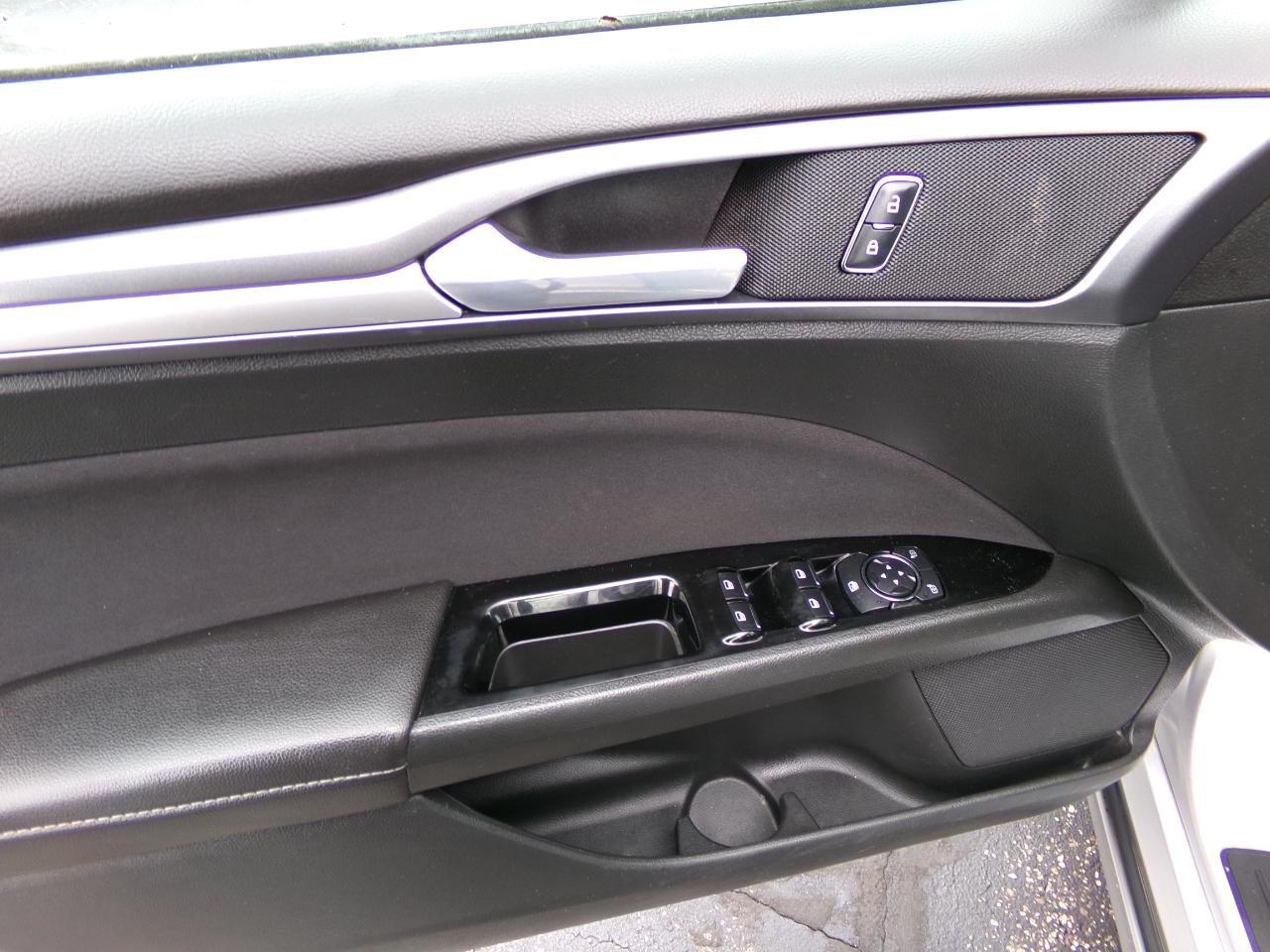Ford Fusion 4dr Sdn SE Hybrid FWD 2014