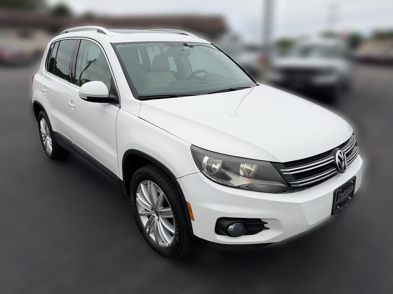 2013 Volkswagen Tiguan 4dr Auto SE w/Sunroof & Nav
